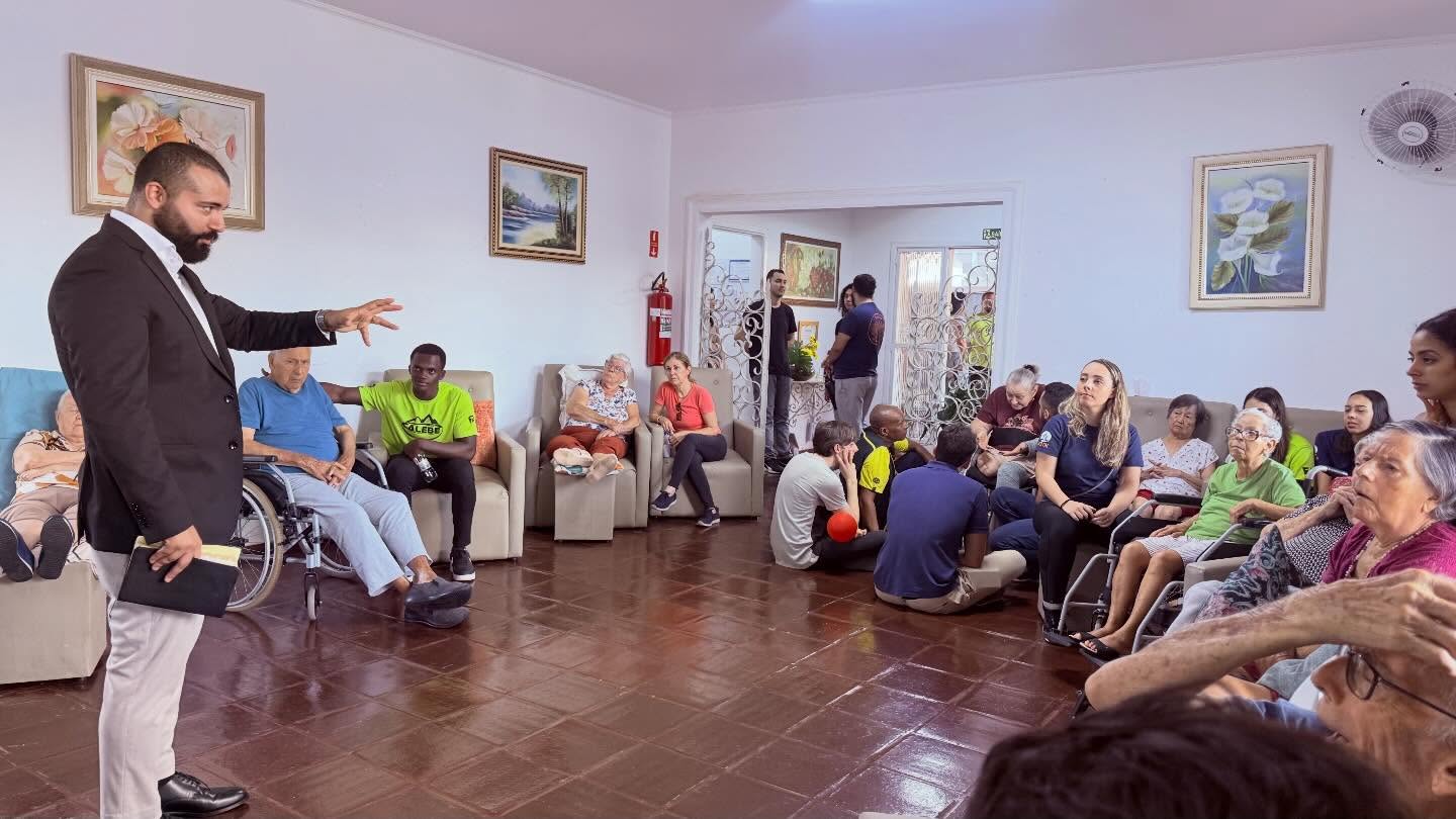 Atenção e Diálogo com Residentes
